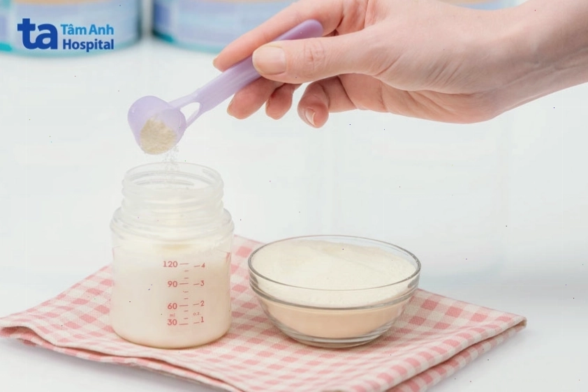 Mẹ lạm dụng sữa công thức