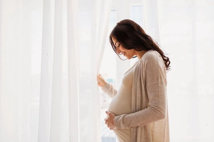 Mẹo trang điểm giúp mũi thon gọn hơn