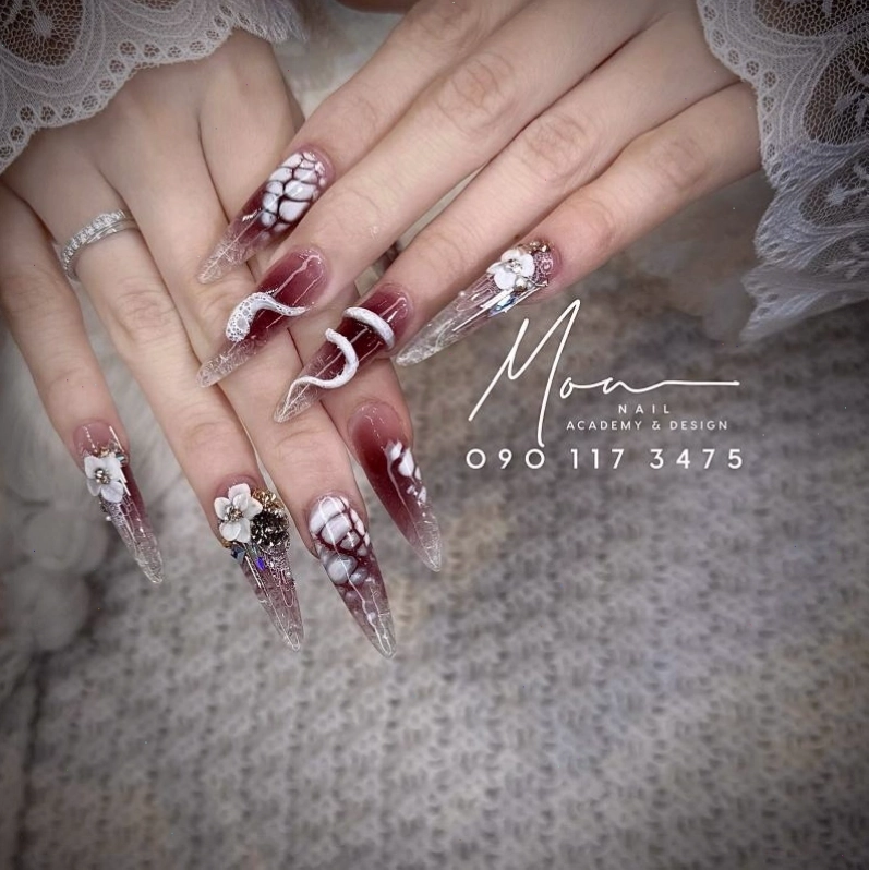 Mon Nail với các mẫu nail đẹp và giá cả phải chăng