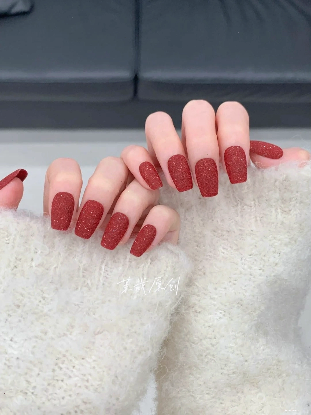 Nail kim tuyến lấp lánh cho các sự kiện đặc biệt