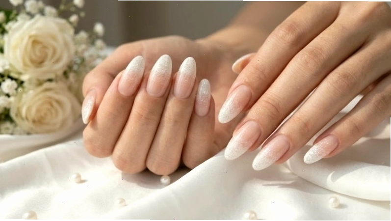 Nail kim tuyến viền đầu móng tạo điểm nhấn sang trọng
