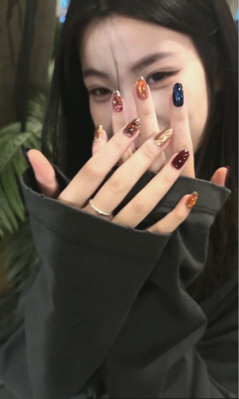 Nail Tết vẽ cảnh mùa xuân