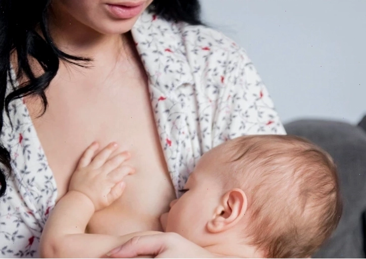 Ngực mẹ mềm sau sinh có phải là dấu hiệu thiếu sữa không