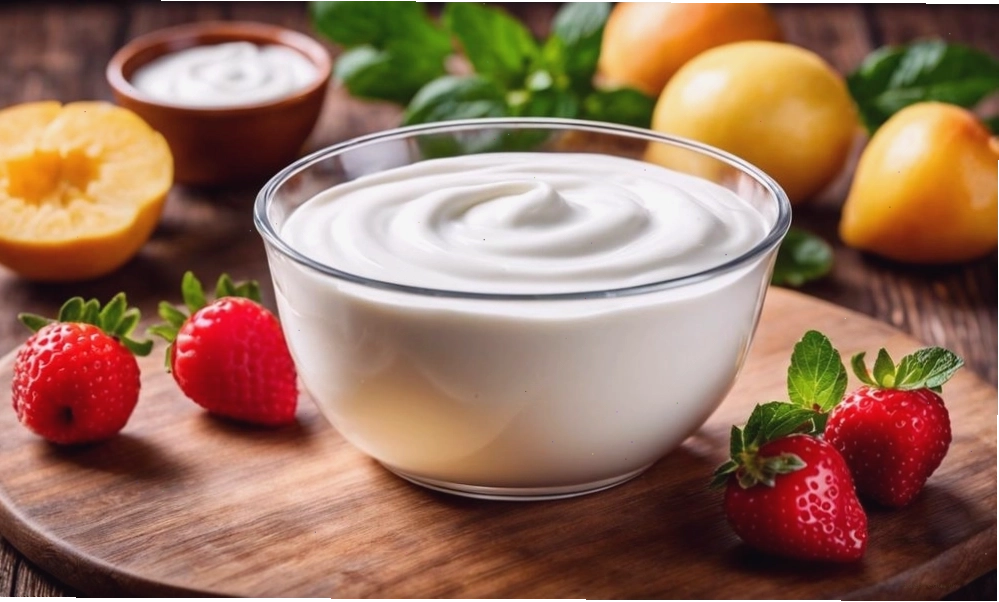 Người bệnh viêm đại tràng co thắt nên tăng cường thực phẩm dễ tiêu như sữa chua