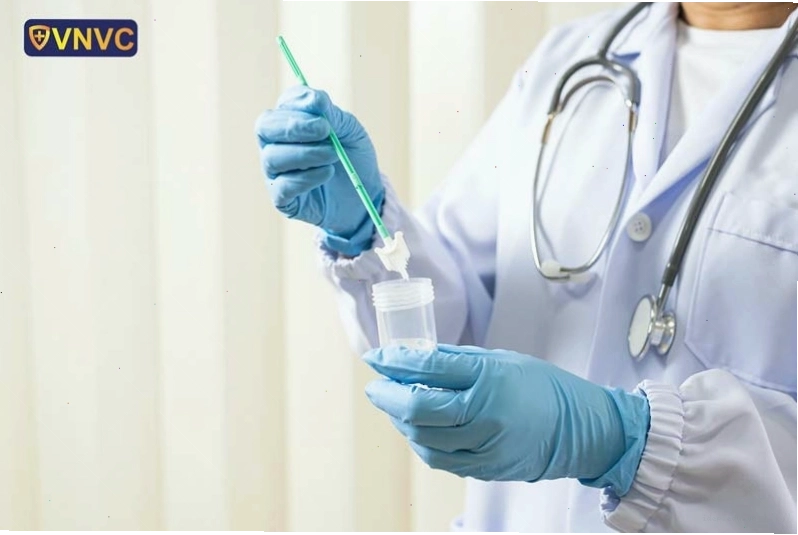 Ống nghiệm và dung dịch dùng trong xét nghiệm Pap