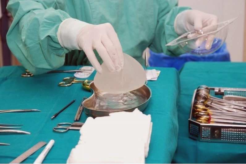Phẫu thuật nâng ngực bao nhiêu tiền và những ai nên thực hiện