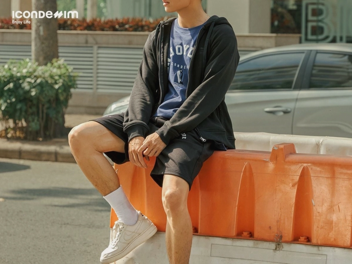 Phối đồ nam phong cách thể thao với quần jogger và áo hoodie