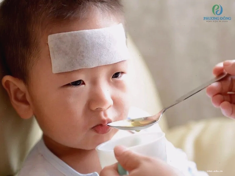 Sử dụng thuốc hạ sốt cho trẻ