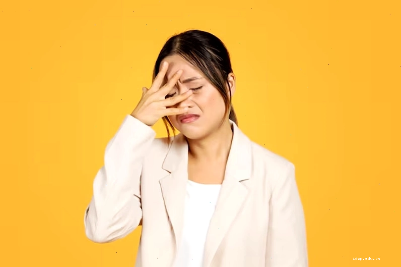 Theo khoa học, mí dưới mắt phải giật do tinh thần, thói quen hoặc cảnh báo bệnh lý