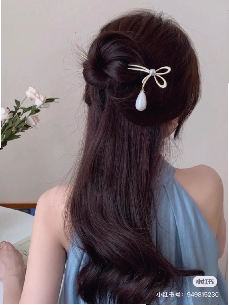 Tóc kẹp mái tạo điểm nhấn cá tính