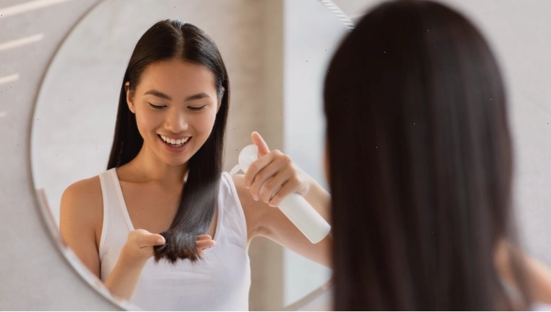 Tóc mỏng thưa do thay đổi nội tiết tố và stress