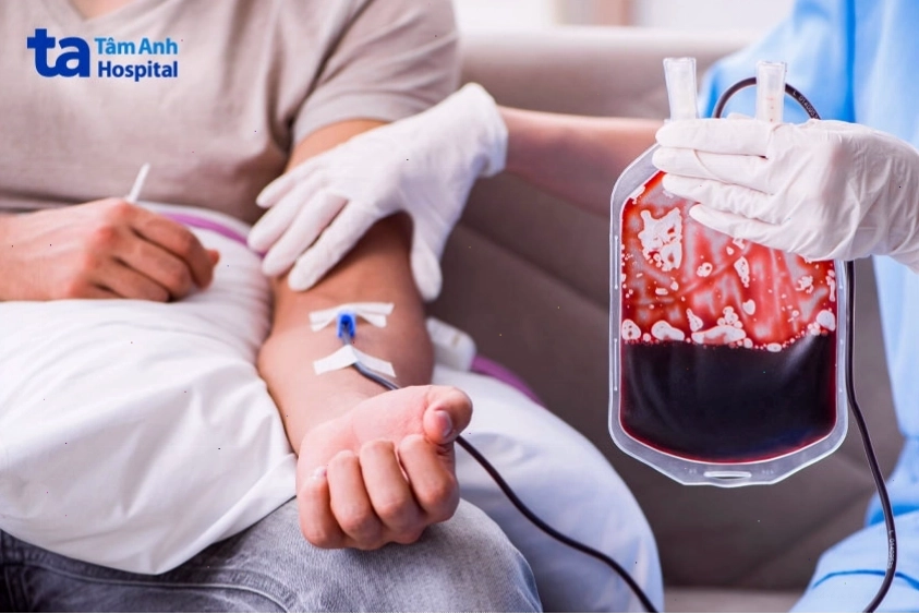 Truyền máu điều trị thiếu máu