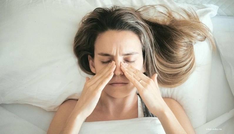 Viêm xoang kéo dài có thể khiến nước mũi có máu xuất hiện