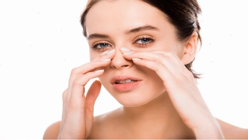 Vuốt mũi có thể tạo ảo giác mũi thon gọn hơn