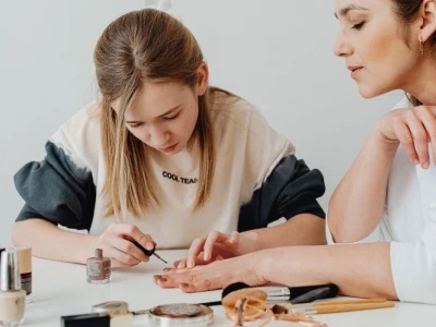 Khám phá Vẻ đẹp Thu hút của Nail Mắt Mèo Đơn Giản