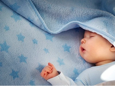 Trẻ bị ngạt mũi về đêm: Nguyên nhân và cách xử lý hiệu quả